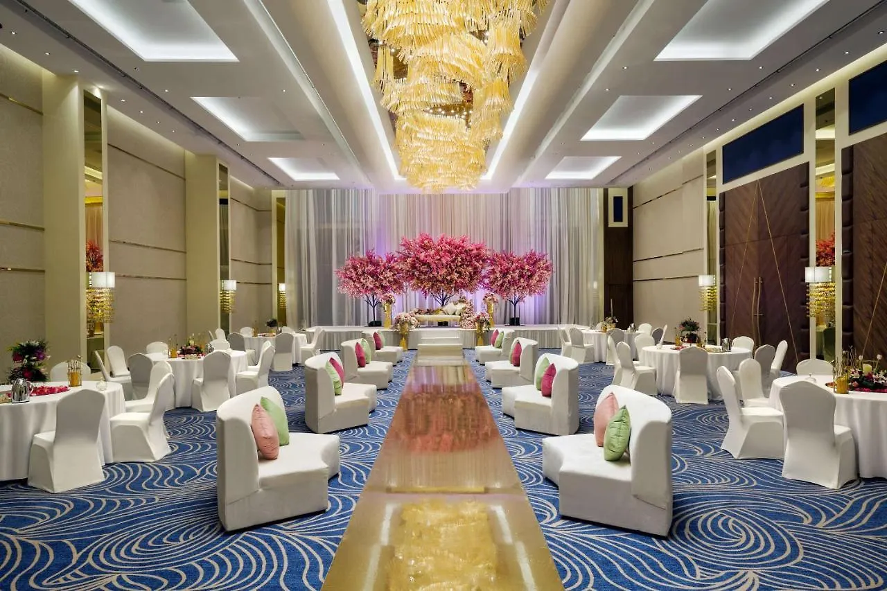 Radisson Blu Hotel, Jeddah Al Salam 5*,