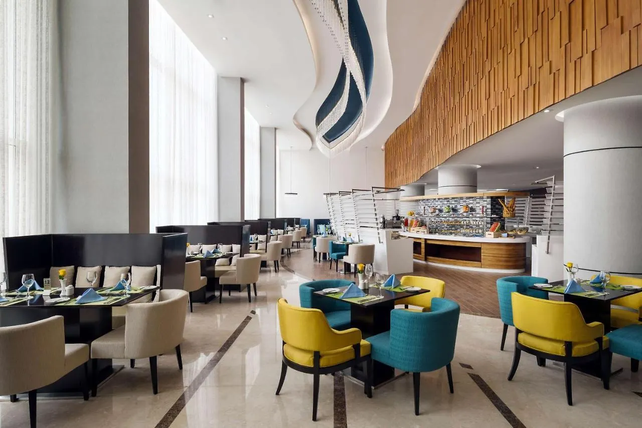 Radisson Blu Hotel, Jeddah Al Salam 5*,