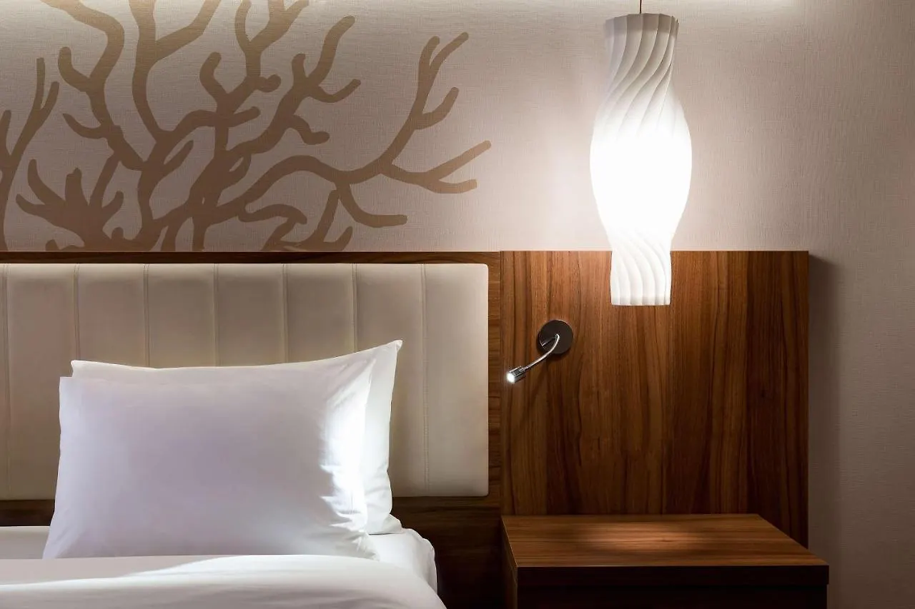 Radisson Blu Hotel, Jeddah Al Salam 5*,